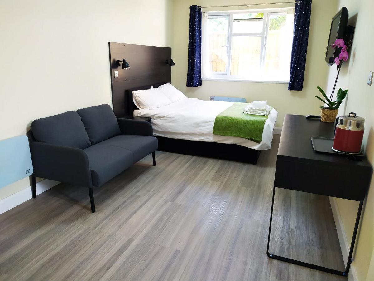 The Yew Studio - Self Contained One Bed Studio Flat With Parking Oxford Exterior photo